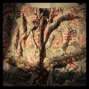 Buckle green paisley shorts